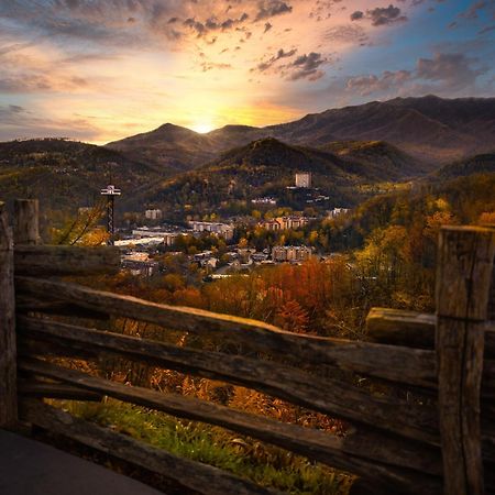 The Nut House, Hot Tub, Game Room, Wifi, 1089 Free Tickets Each Paid Day, Dollywood And More! Pigeon Forge Eksteriør bilde