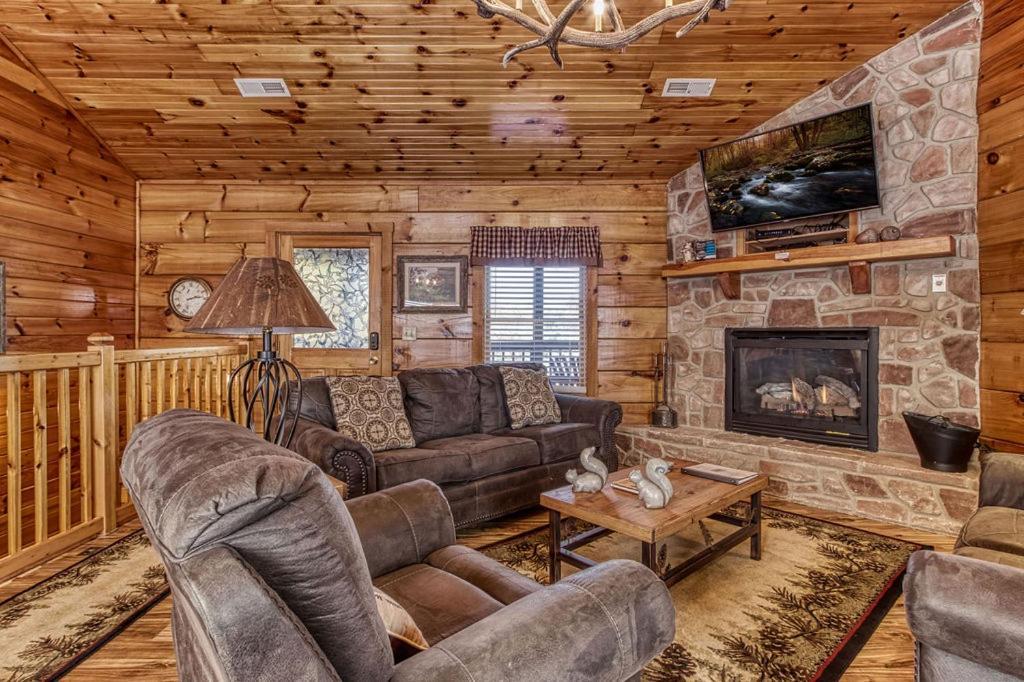 The Nut House, Hot Tub, Game Room, Wifi, 1089 Free Tickets Each Paid Day, Dollywood And More! Pigeon Forge Eksteriør bilde